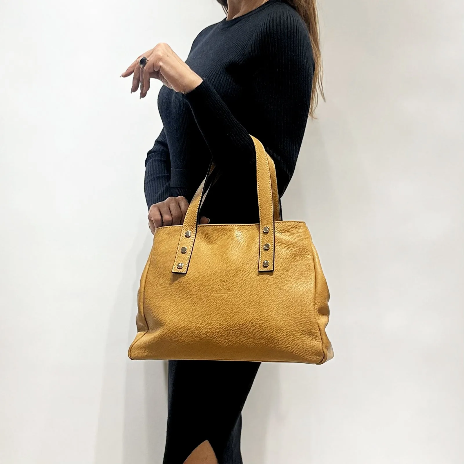 Serenata Shoulder Bag