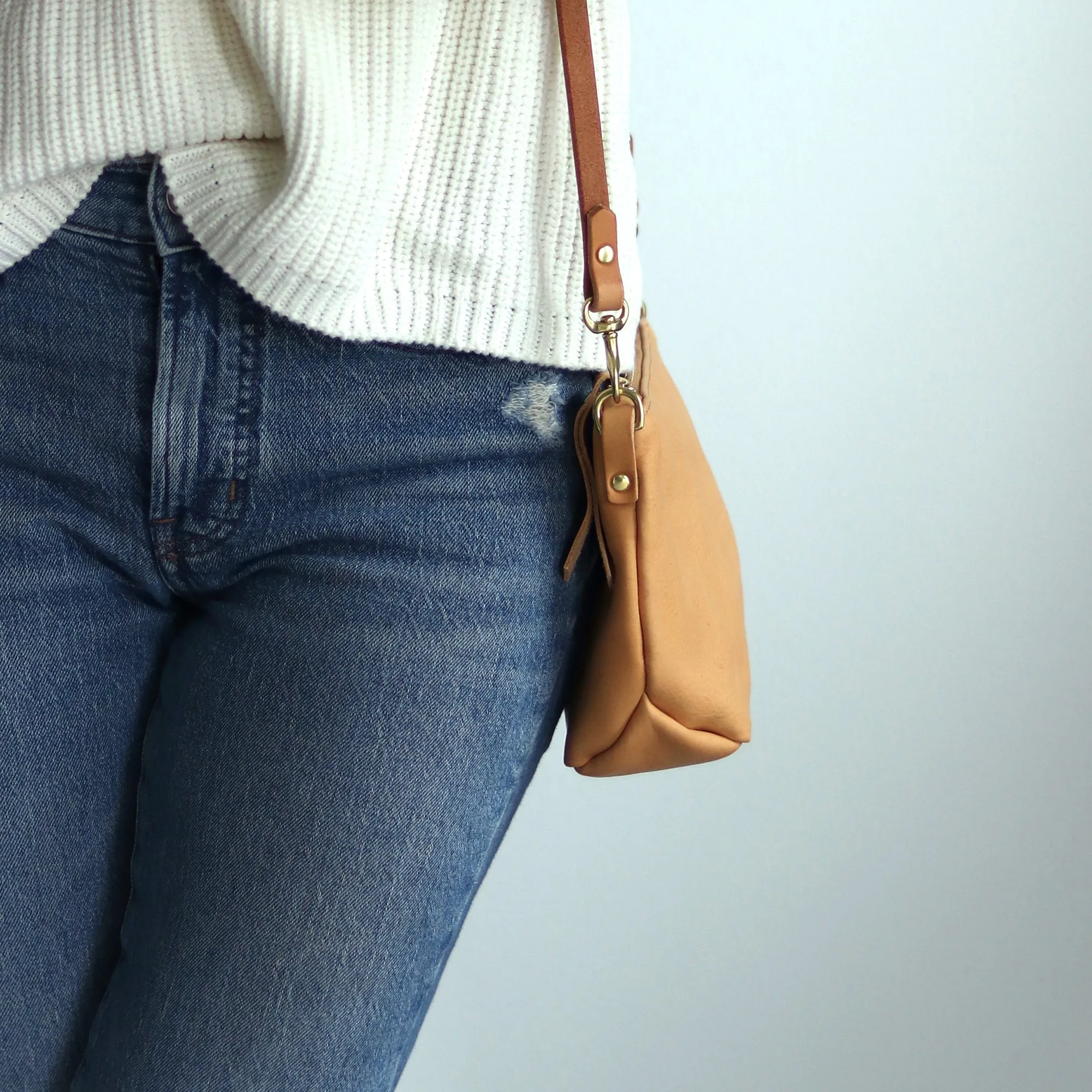 Summer Seconds Sale - Small Leather Convertible Crossbody Clutch Bag - Beige No. 5